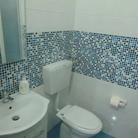 Casa Francesca 2 Lofty Apartment *