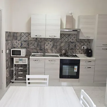 Casa Francesca 2 Lofty Apartment Castellammare del Golfo